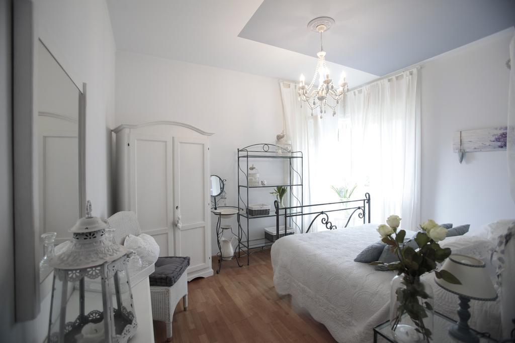 Casciago B&B La Casa Di Pamela מראה חיצוני תמונה