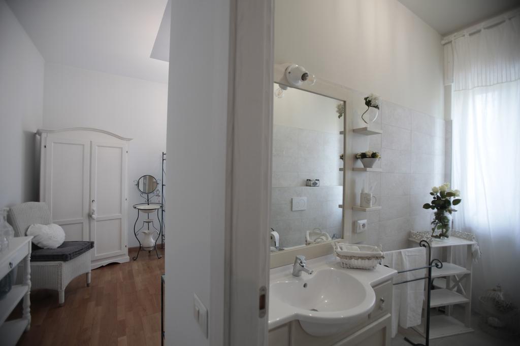 Casciago B&B La Casa Di Pamela מראה חיצוני תמונה