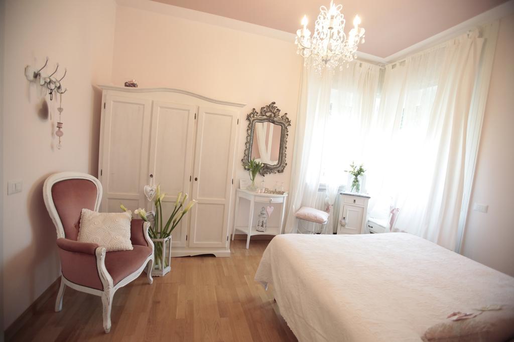 Casciago B&B La Casa Di Pamela מראה חיצוני תמונה