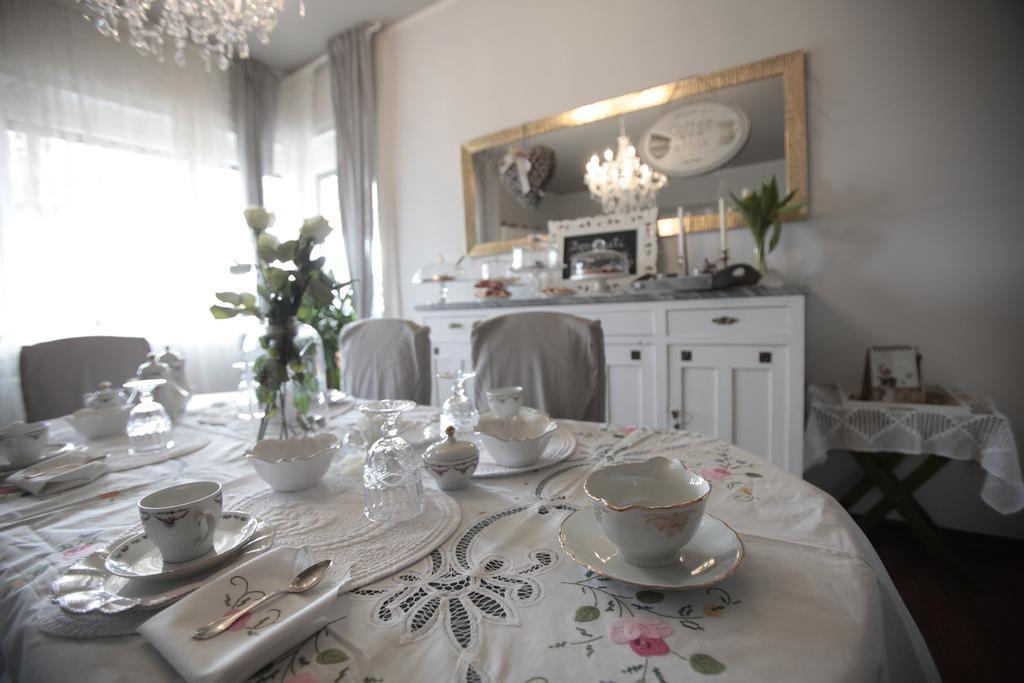Casciago B&B La Casa Di Pamela מראה חיצוני תמונה