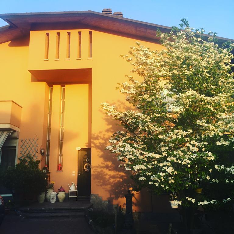 Casciago B&B La Casa Di Pamela מראה חיצוני תמונה