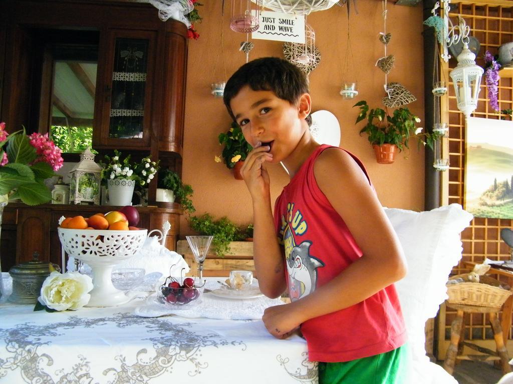 Casciago B&B La Casa Di Pamela מראה חיצוני תמונה