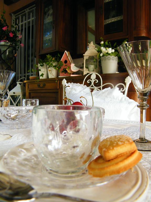 Casciago B&B La Casa Di Pamela מראה חיצוני תמונה